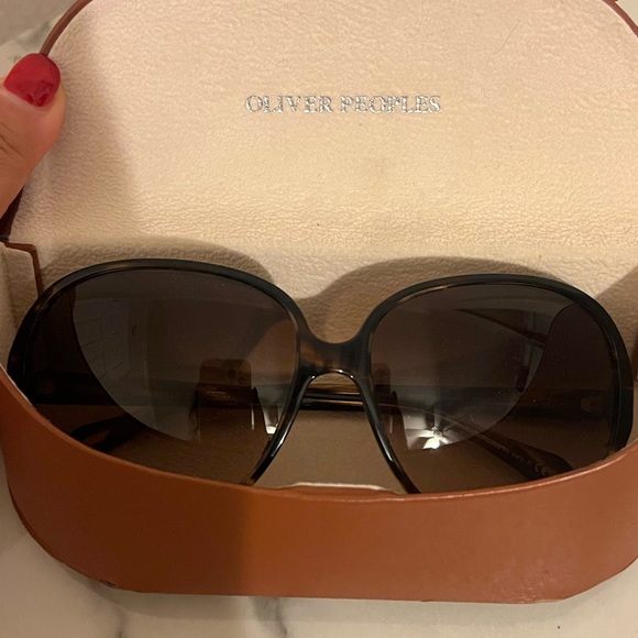 Oliver Peoples ISOBEL Sunglasses Oversized Frame main image 5
